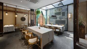 Dobbeltrom, terrasse, bakgårdsutsikt | Møtefasiliteter