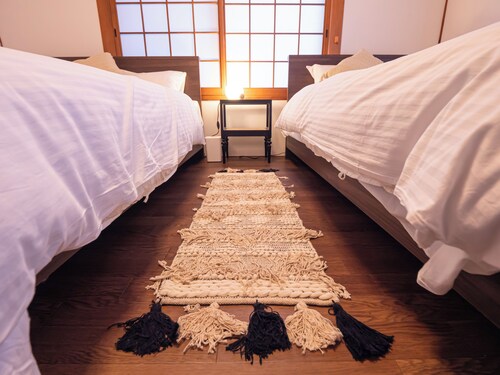 20 minutes by car from Takamatsu Station