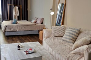 Basic Studio, Balcony, City View - deLAM Home Hang Dao (Hanoi)