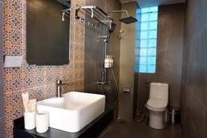 Basic Studio, Balcony, City View | Bathroom - deLAM Home Hang Dao (Hanoi)