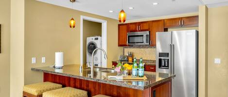 Microwave, oven, dishwasher, coffee/tea maker