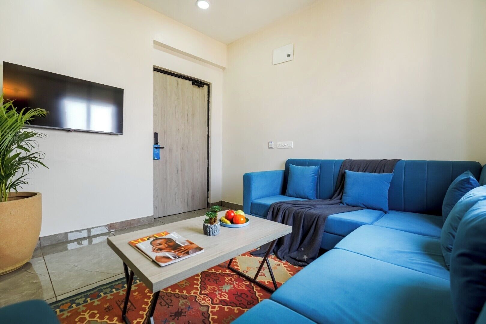 Luxury Room | Living area | TV