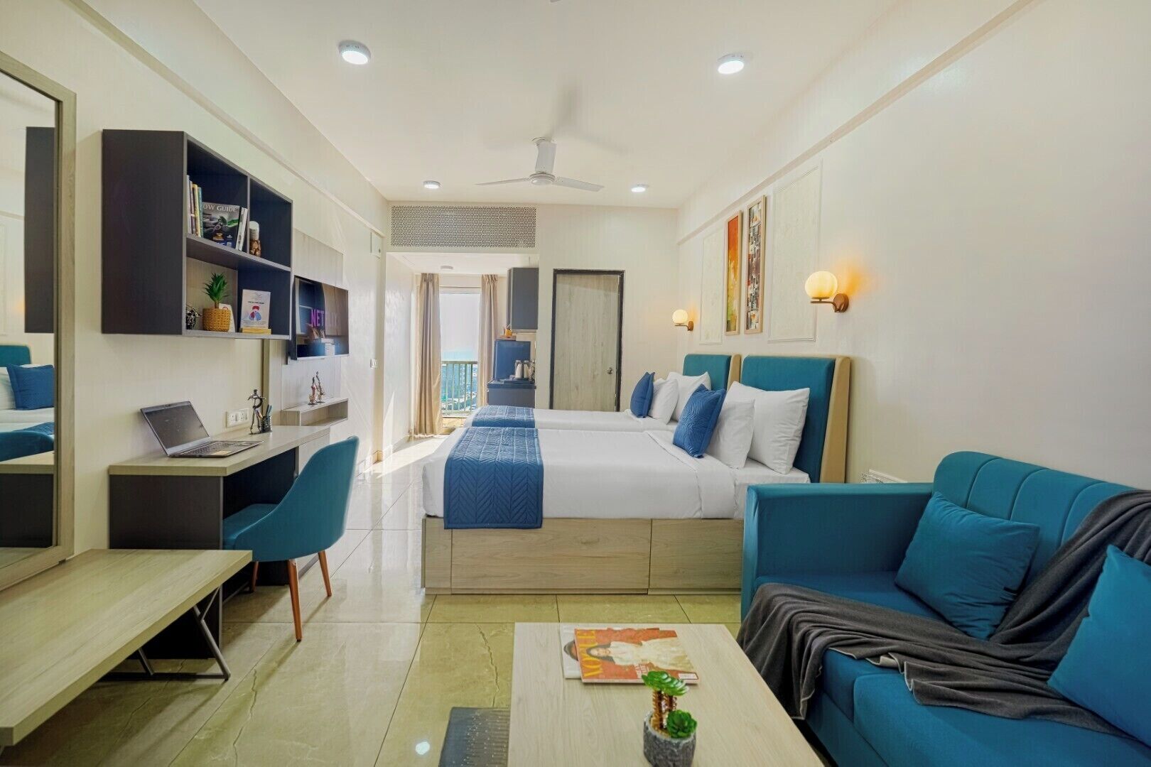 Premium Twin Room | Desk, laptop workspace, free WiFi