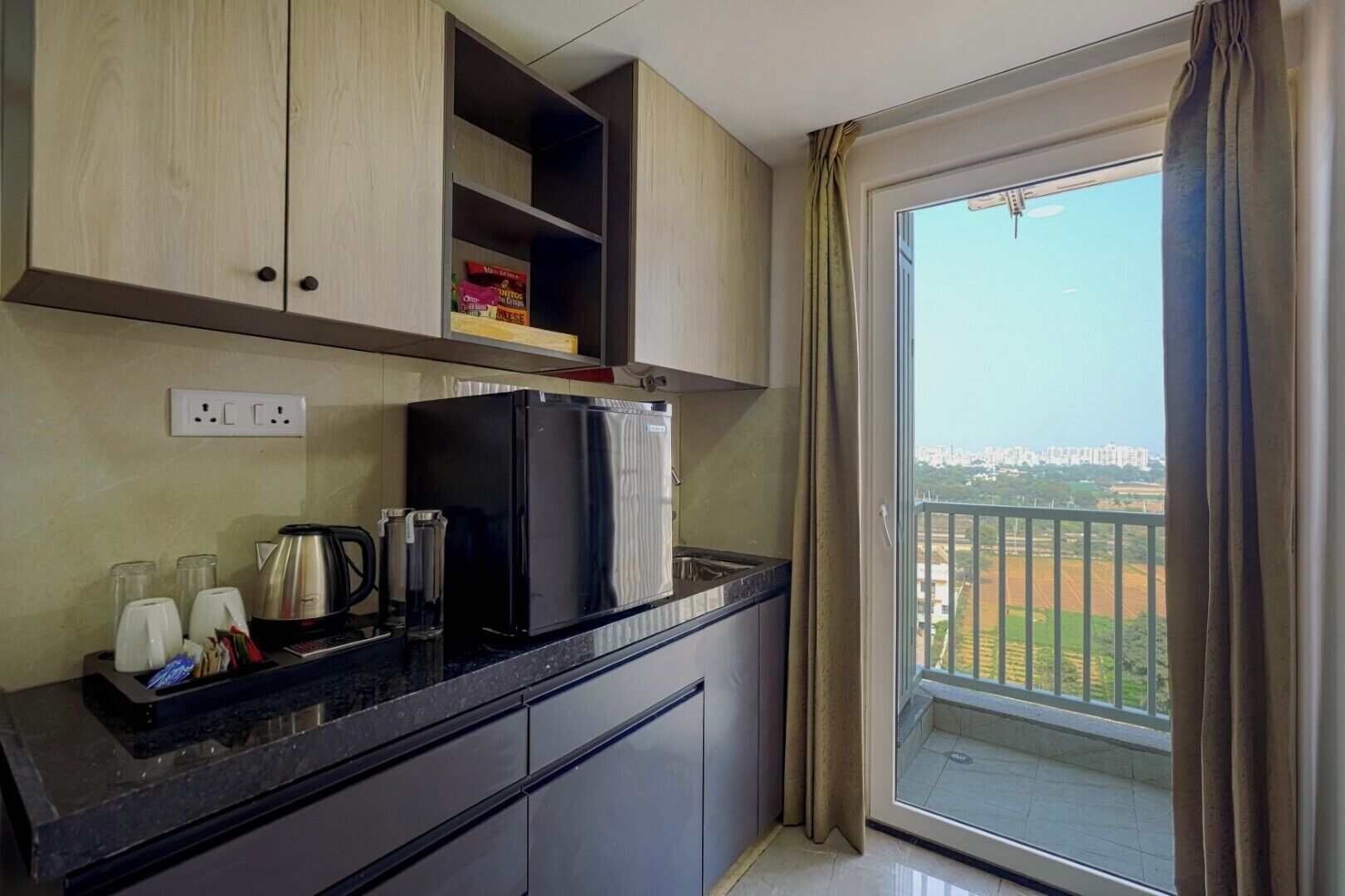 Luxury Room | Meja, ruang kerja komputer riba, Wi-fi percuma 