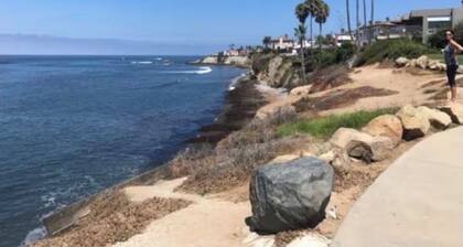 La Jolla Beach Hideaway