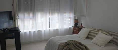 Internet, bed sheets