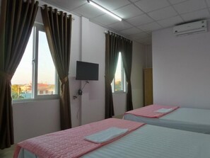 ห้องคลาสสิกสตูดิโอ, ระเบียง, วิวเมือง