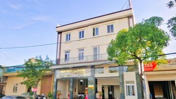 Classic Studio, Balcony, City View | Exterior