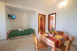 Dining - Beach in 5 min | Pool Access | n.66, Otranto, Italy (Otranto)