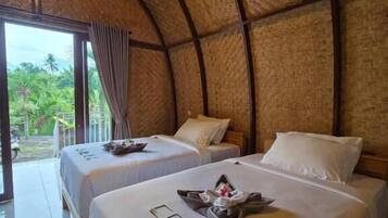 Superior Double or Twin Room, Balcony, Hill View