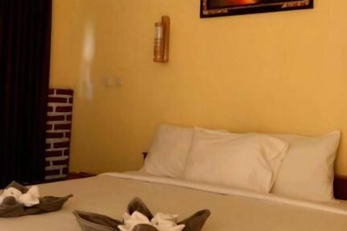 Camera doppia, balcone, vista cortile