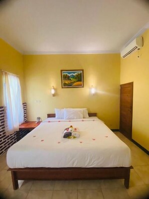 Kahden hengen huone, parveke, näköala pihalle