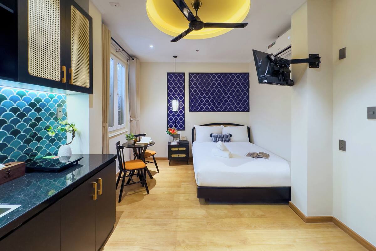 Studio Standar | Wi-Fi gratis dan seprai linen