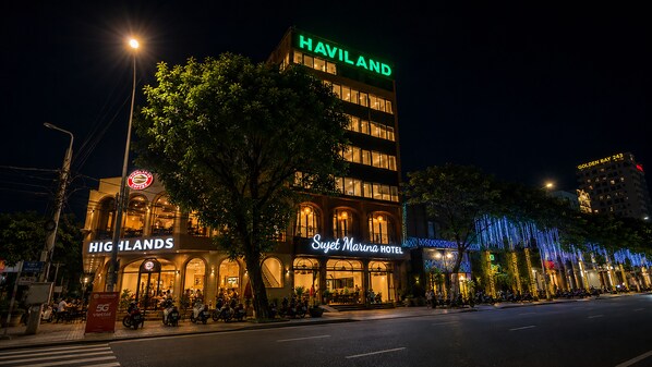 Front of property - Sujet Marina Da Nang Hotel by Haviland (Hai Chau)