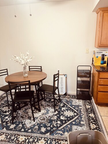 Spacious and Comfy 2-bedroom condo with AC near UC Riverside
