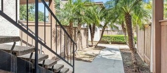 Spacious and Comfy 2-bedroom condo with AC near UC Riverside