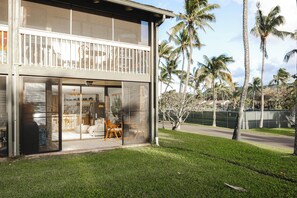 Terrace/patio - Turtle Bay Renovated Luxury Condo • Walk to Beach • King Bed • AC •  (Kahuku)