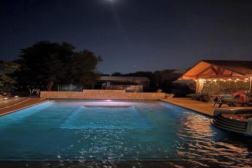CajunCasa-A Texas touch of Cajun Living.  Sleeps 6 comfortably-Wheelchair Lift