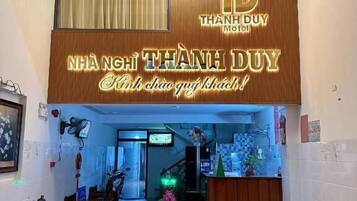 Monolocale Classic, balcone, vista città | Hall