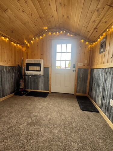 The Krooked Cabin, it’s cozy and comfy and ithas character