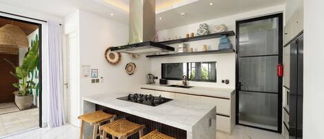 Deluxe Villa | Private kitchen