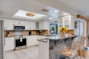 Fridge, microwave, oven, stovetop - Waterfront Oasis - Fish from Backyard, Heated Pool & Spa (Cape Coral)