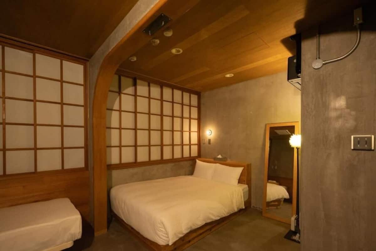 标准三人房, 无烟房 (Large Japanese-Western Room)