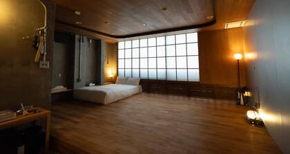 UNTEN INN