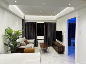 Interior - Marble Palace 1 Bedroom Apartment in BGC (Taguig)
