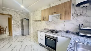Deluxe Apartment | Private kitchen