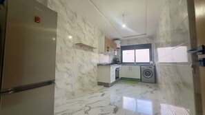 Deluxe Apartment | Private kitchen - Charm Apartment Near Rabat and Beach (Aïn Attig)