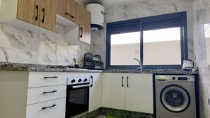 Deluxe Apartment | Private kitchen