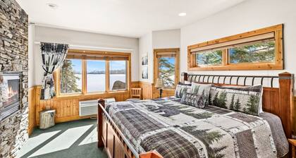Panoramic Lake Superior Views 1 BR w/King Suite, All Season Hot Tub & Pools