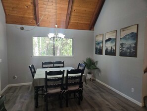 Dining - 3 Bedroom House Near Scott's Flat Lake with Boat/ RV parking. (Nevada City)