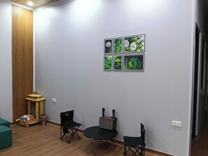 Interior - 2-BEDROOM VILLA, 1 KITCHEN, KIM BOI, HOA BINH 💕
👉Located within the Song Boi (Hợp Kim)