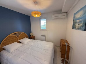 Room - L'anglade T3 clim, plages à pieds  6P (LE LAVANDOU)