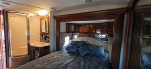 Room - 1-bedroom recreational vehicle in serene Fredonia with AC (Fredonia)
