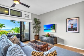 Living area - Kapalua Ridge Villas | 180 Degree Views! | 3 Free Rental Cars | KBM Resorts | 3 Mulit- Unit Listings, 5 Bedrooms | KRV ML-3948 (Lahaina)