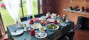 تناول الطعام