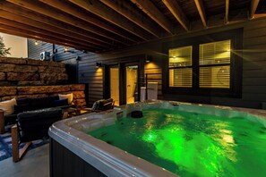 Bain à remous extérieur