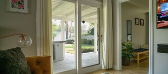 Serene Bungalow • Lush Garden • Prime Location