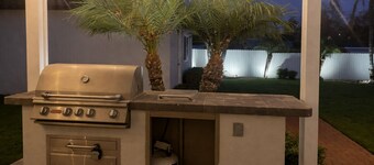 Serene Bungalow • Lush Garden • Prime Location