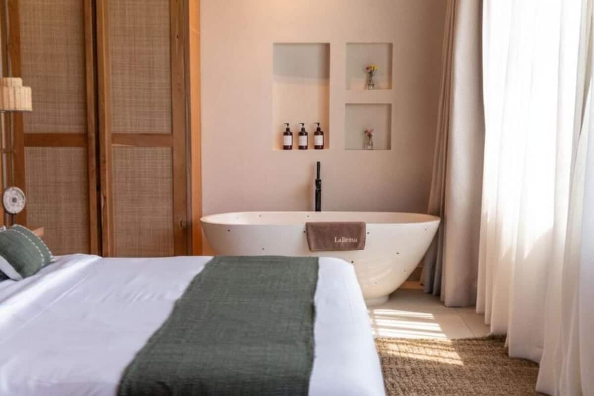 ลักซ์ชัวรี่วิลล่า, สระว่ายน้ำส่วนตัว, วิวสวน