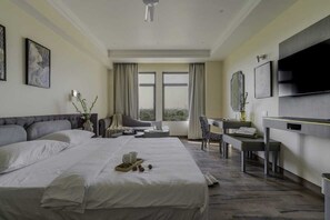 Room - Essentia Luxury Hotel and Convention (Nagpur)