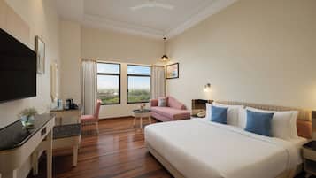 Presidential Suite | In-room safe, iron/ironing board, WiFi (free), bed sheets