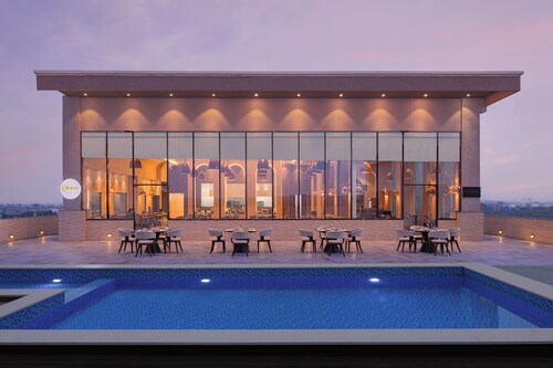 Essentia Luxury Hotel and Convention