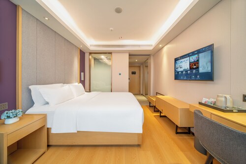 Lavande Hotel Huanghuagang Metro 