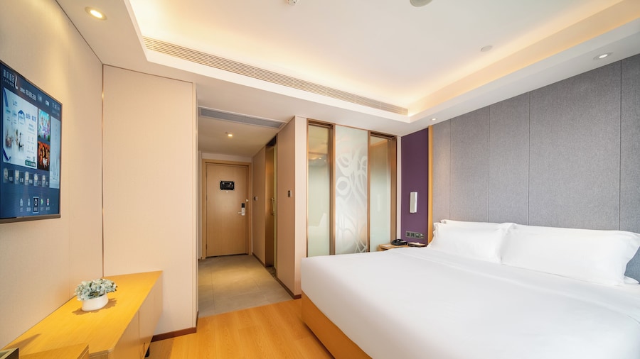 Lavande Hotel Huanghuagang Metro