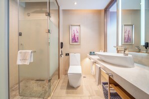 Business Suite, City View | Bathroom - Lavande Hotel Huanghuagang Metro  (Guangzhou)