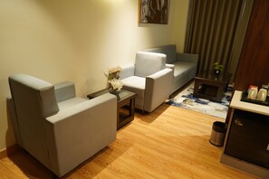 Suite, pemandangan kebun | Area keluarga